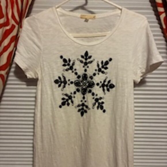 J.Crew white short sleeve T-shirt with black beaded design on front, size Medium - Picture 1 of 5